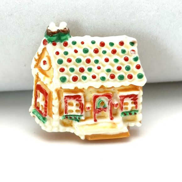 Christmas Button Covers Set of  4 Holiday Reindeer Tree House Gingerbread Resin - Picture 6 of 8